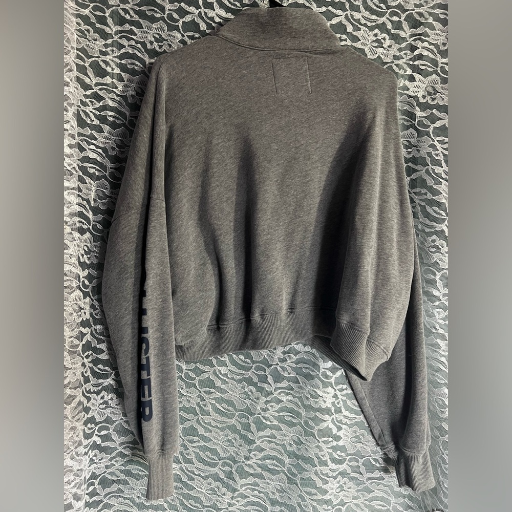 Hollister Cropped Turtle Neck Half Zip Sweater Women’s size Large - Picture 7 of 7
